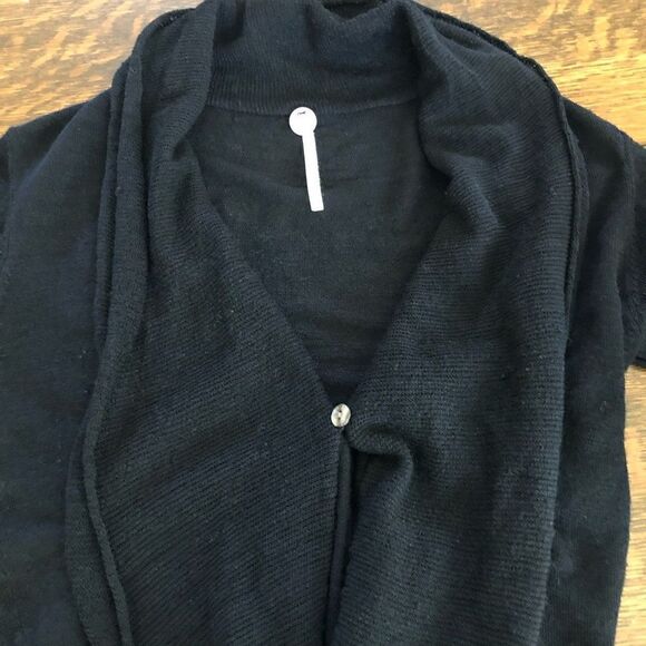 Margaret O’Leary Linen Blend Black One Button Cardigan Sweater - Picture 5 of 14